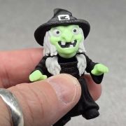 Witch Figurine Little (Glow in the Dark)